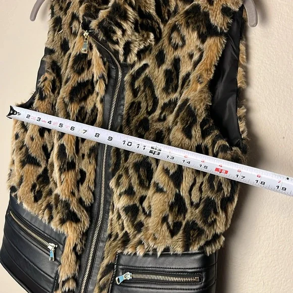 FAUX FUR AND LEATHER LEOPARD PRINT VEST L 6/8🌸 - Picture 5 of 9